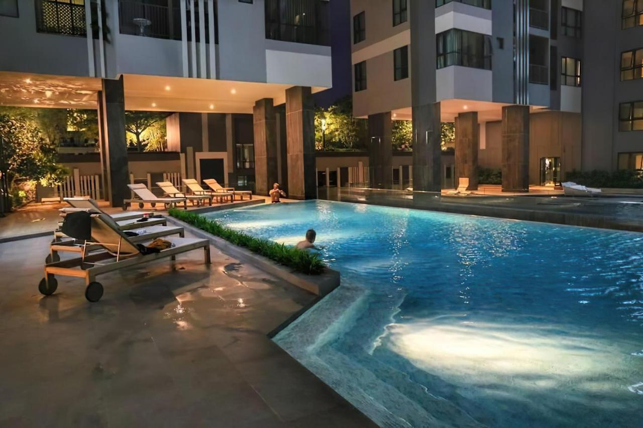 Great Location With Infinity Pool - Central Pattaya Apartment Екстериор снимка