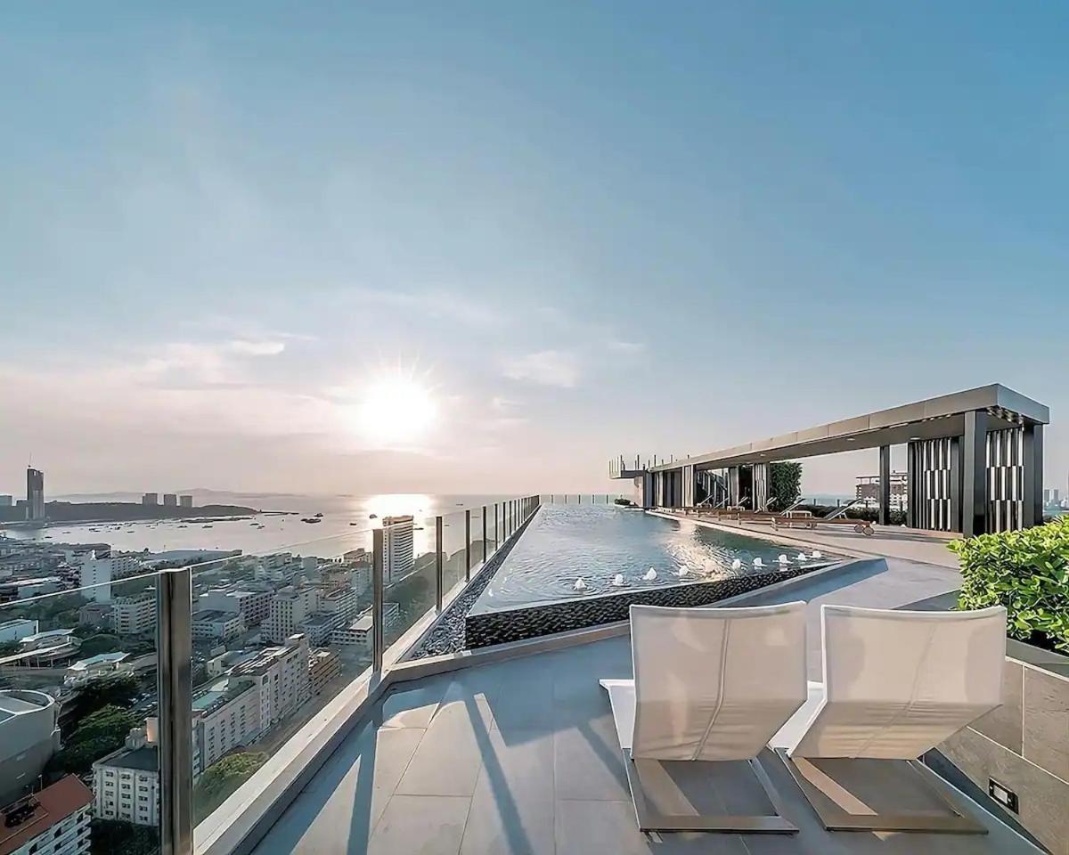 Great Location With Infinity Pool - Central Pattaya Apartment Екстериор снимка