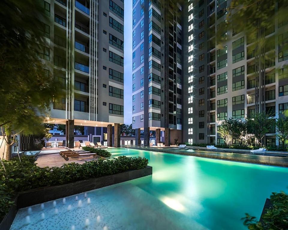 Great Location With Infinity Pool - Central Pattaya Apartment Екстериор снимка