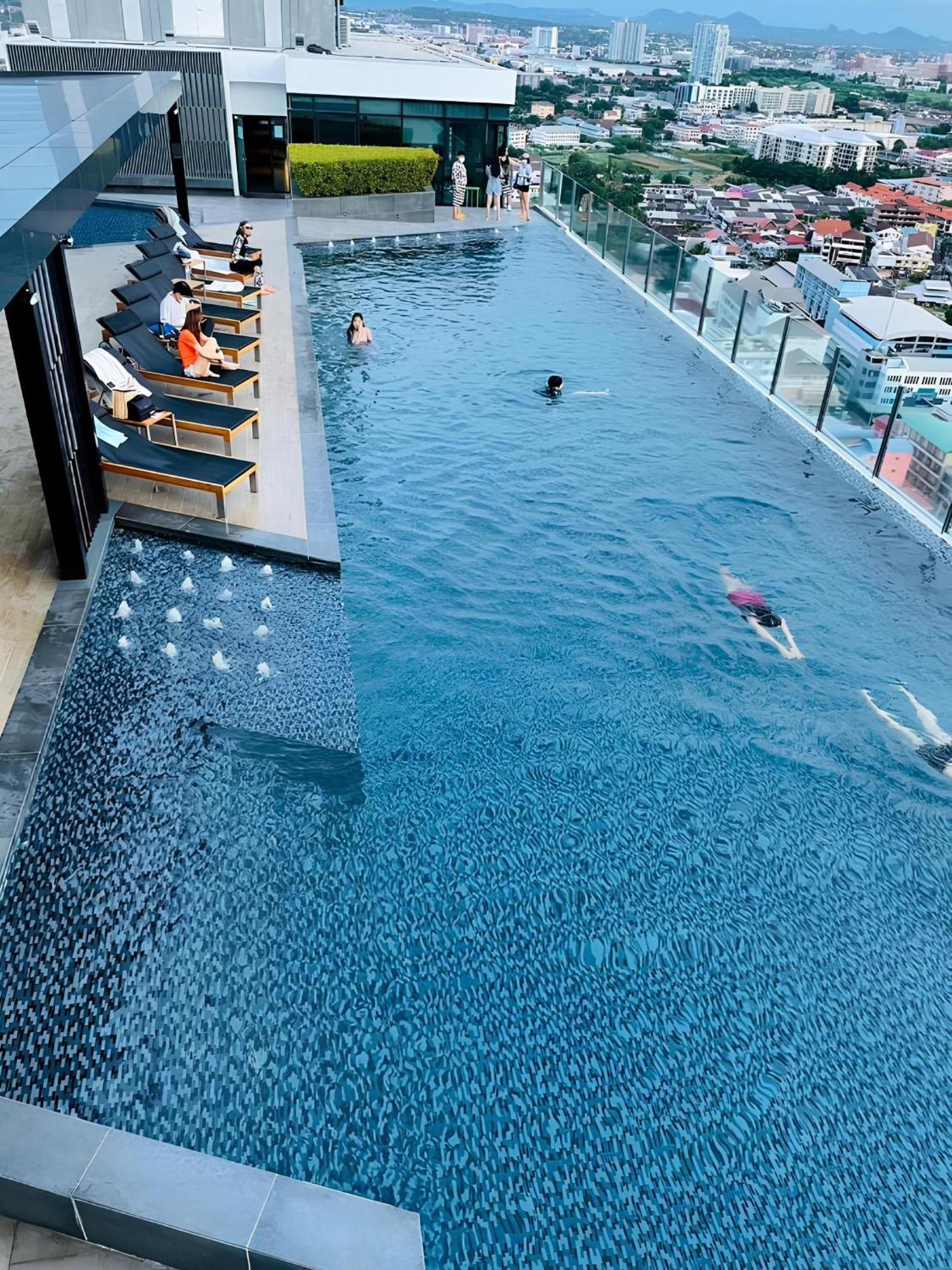 Great Location With Infinity Pool - Central Pattaya Apartment Екстериор снимка